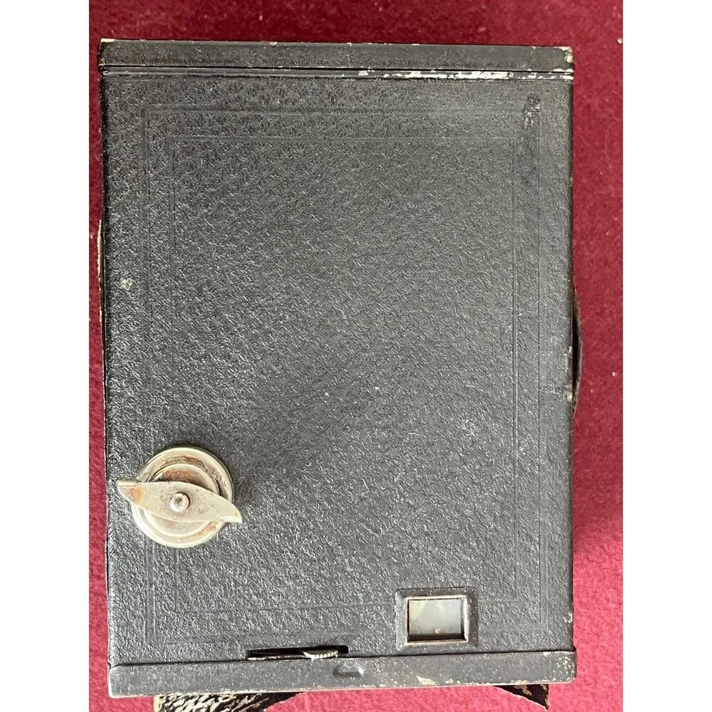 Vintage Eastman Kodak Brownie No. 2 - Model F - black - box film camera